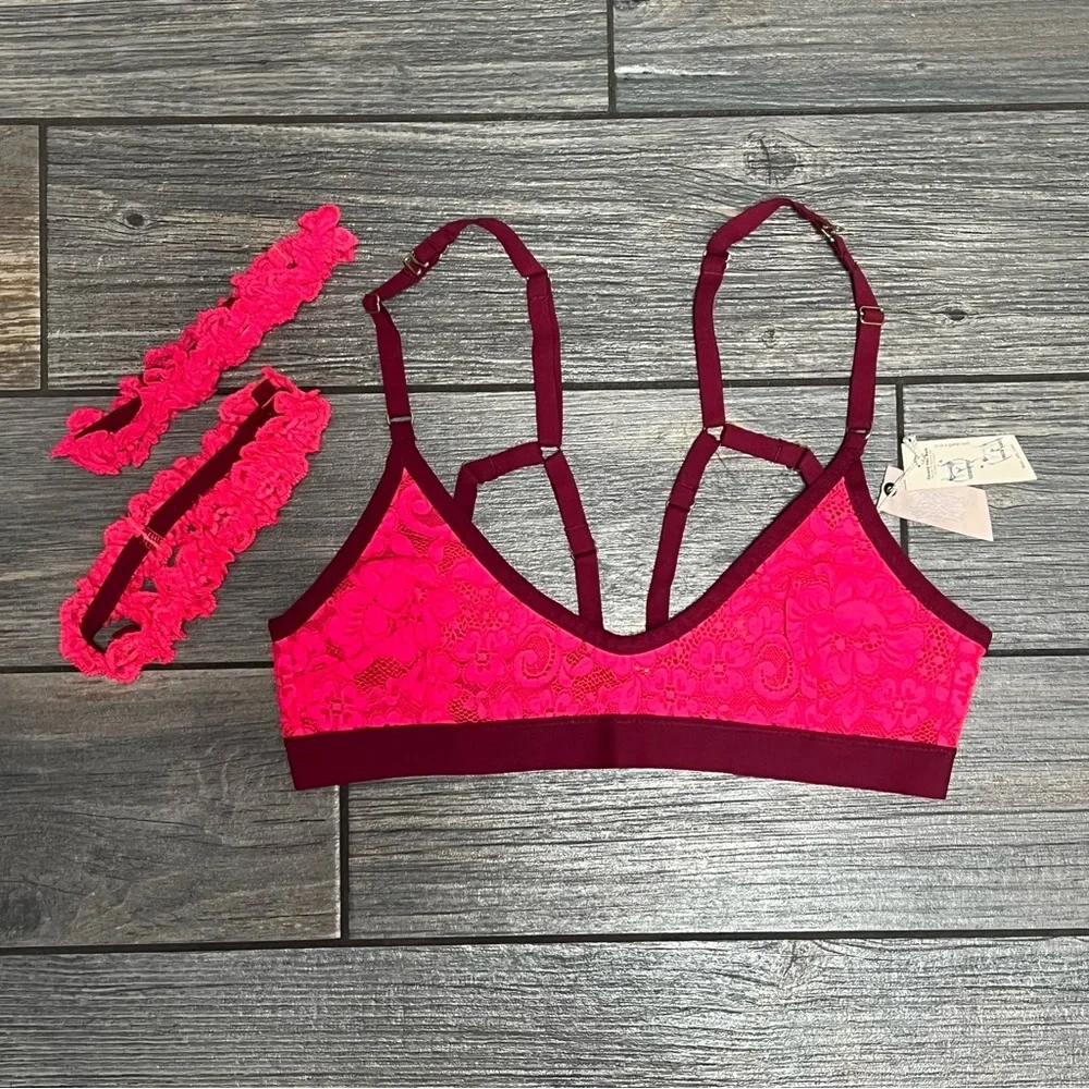 Free People We Are HAH Guard Her Bra Garter Belt Black Lace Small Bralette S XS - Picture 5 of 16